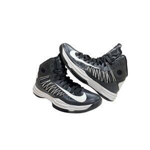 Nike Hyperdunk TB Size 8 Black Basketball Shoes Woman’s